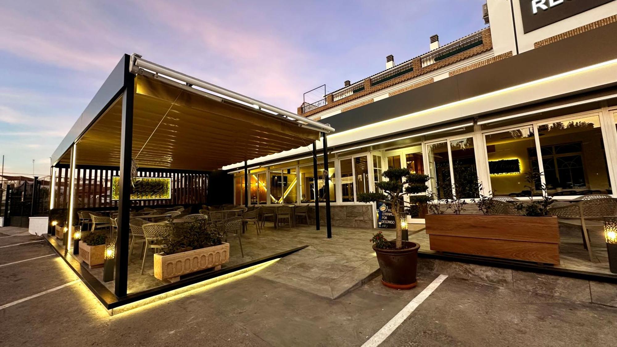 Hostal Restaurante El Cary Montemayor Exteriör bild